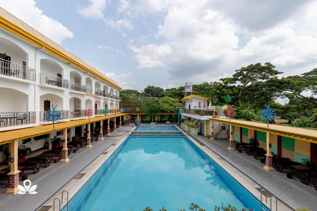 Zen Rooms Rosario Resort Batangas Esterno foto
